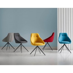 SILLA TAPIZADA CELIA CON PATAS TRIANGULARES