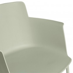 SILLA DOLLY DE POLIPROPILENO Y PATAS DE METAL