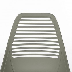 SILLA LEIA DE POLIPROPILENO Y PATAS DE METAL