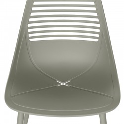 SILLA LEIA DE POLIPROPILENO Y PATAS DE METAL