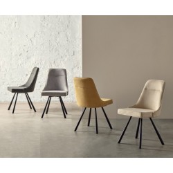 SILLA TAPIZADA DANICA CON PATAS DE METAL NEGRAS