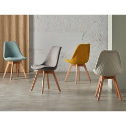 SILLA TAPIZADA MILENA CON PATAS DE MADERA
