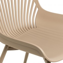 SILLA RANIA DE POLIPROPILENO Y PATAS DE METAL