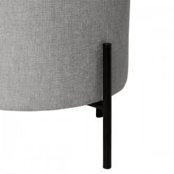 PUFF TAPIZADO HERMAN CON PATAS METALICAS