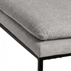 BANQUETA TAPIZADA TURIN CON PATAS DE METAL