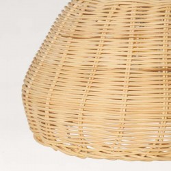 LAMPARA DE TECHO SERRA CON PANTALLA DE METAL Y RATTAN LAMPARA DE TECHO SERRA CON PANTALLA DE METAL Y RATTAN