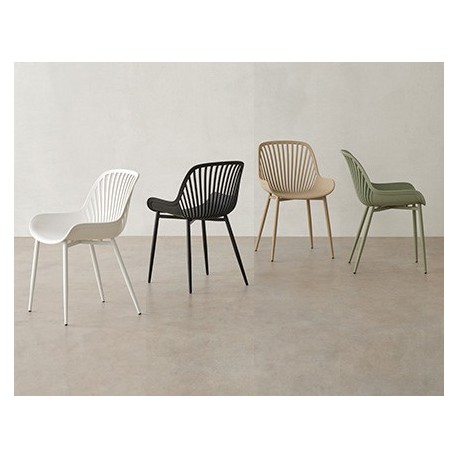 SILLA RANIA DE POLIPROPILENO Y PATAS DE METAL