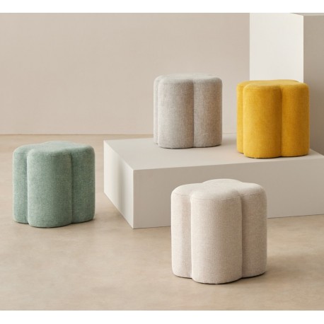 PUFF ARTUR CON FORMA DE TREBOL