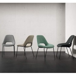 SILLA TAPIZADA SIMONA CON EL RESPALDO ABIERTO