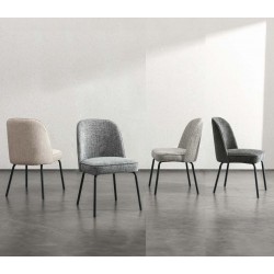 SILLA TAPIZADA MAXIME CON PATAS DE ACERO