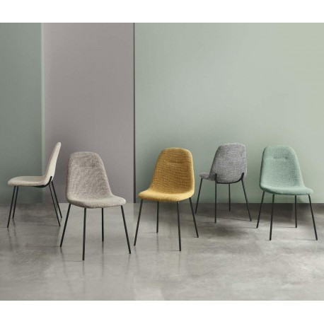 SILLA TAPIZADA DANA CON PATAS DE ACERO