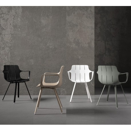 SILLA CON BRAZOS YAMAL CON PATAS DE METAL