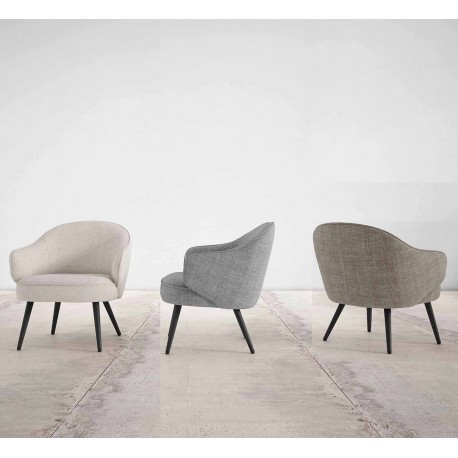 BUTACA CON BRAZOS MACAO CON DISEÑO CURVILINEO