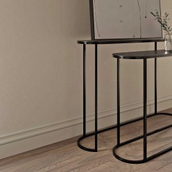 SET DE CONSOLAS AIZA. ESTILO NEGRO TOTAL CON ALMA FUNCIONAL