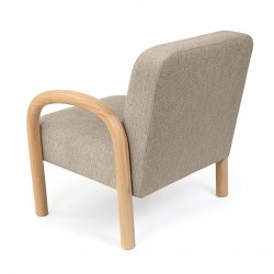 BUTACA TAPIZADA DOROTHY CON BRAZOS DE MADERA DE HEVEA