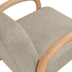 BUTACA TAPIZADA DOROTHY CON BRAZOS DE MADERA DE HEVEA