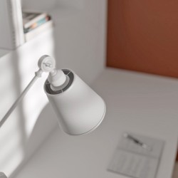 LAMPARA DE SOBREMESA LIZAR CON PANTALLA DE TELA