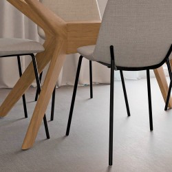 SILLA TAPIZADA DANA CON PATAS DE ACERO