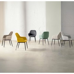 SILLA TAPIZADA CON BRAZOS ISABELLA