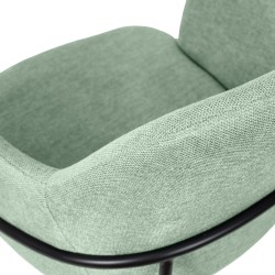 SILLA CON BRAZOS ABIGAIL CON PATAS DE DISEÑO