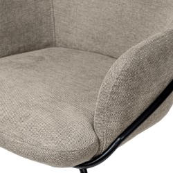 SILLA CON BRAZOS ABIGAIL CON PATAS DE DISEÑO