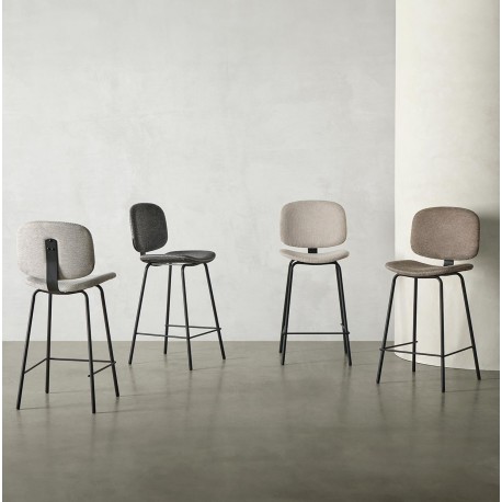 TABURETE TAPIZADO LOGAN CON PESPUNTE EN CRUZ