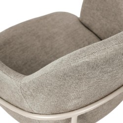 SILLA CON BRAZOS ABIGAIL CON PATAS DE DISEÑO