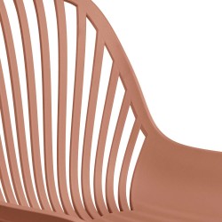 SILLA RANIA DE POLIPROPILENO Y PATAS DE METAL