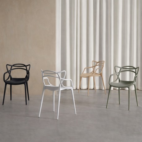 SILLA CON BRAZOS VICTORIA DE POLIPROPILENO