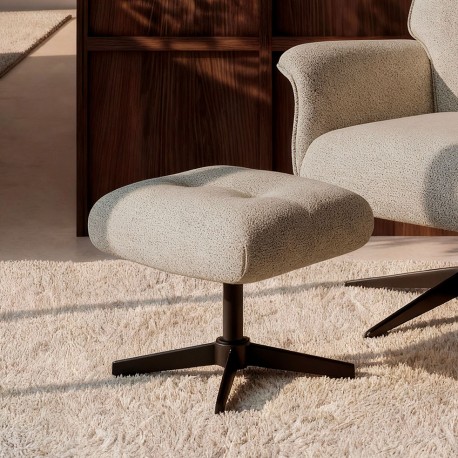 REPOSAPIÉS DIDIER TAPIZADO EN TELA CON BASE METÁLICA NEGRA PARA SALÓN ACTUAL