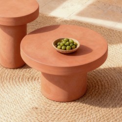 MESA DE CENTRO DONATO DE CEMENTO GFRC EN ACABADO MATE PARA INTERIOR Y EXTERIOR