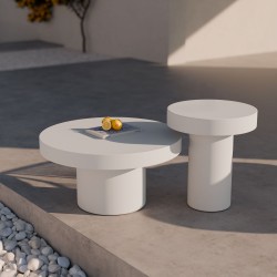 MESA AUXILIAR MIRKO DE CEMENTO GFRC CON ACABADO MATE PARA INTERIOR Y EXTERIOR