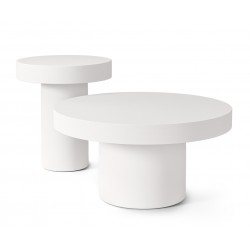 MESA AUXILIAR MIRKO DE CEMENTO GFRC CON ACABADO MATE PARA INTERIOR Y EXTERIOR