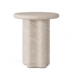 MESA AUXILIAR EMERIC DE CEMENTO GFRC CON ACABADO EFECTO MÁRMOL TRAVERTINO PARA INTERIOR Y EXTERIOR