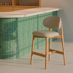 TABURETE DE MADERA DE HAYA TAPIZADO EN TELA ANTIMANCHAS RENZO PARA BARRA DE COCINA ESTILO NÓRDICO