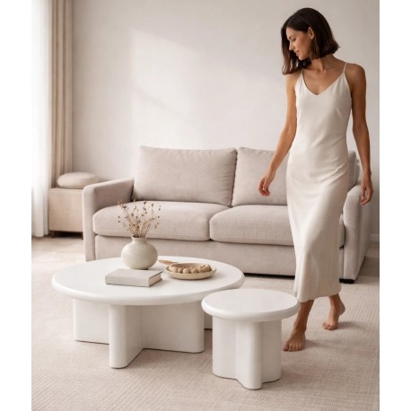 MESAS DE CENTRO Y AUXILIAR DE RESINA FLOYD PARA SALÓN ESTILO CONTEMPORÁNEO