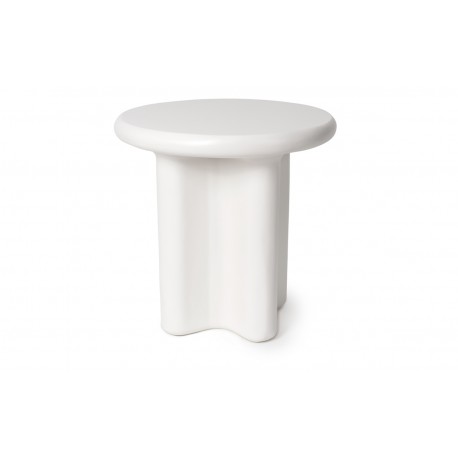 MESAS DE CENTRO Y AUXILIAR DE RESINA FLOYD PARA SALÓN ESTILO CONTEMPORÁNEO