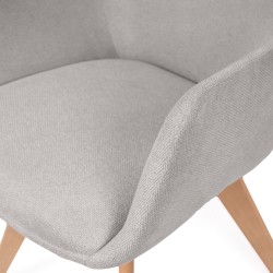 SILLA DE COMEDOR DE MADERA DE HAYA SHARON CON BRAZOS TAPIZADA ANTIMANCHAS ESTILO ESCANDINAVO