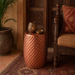 MESA AUXILIAR DE ALUMINIO RAJIV PARA SALÓN ESTILO BOHO