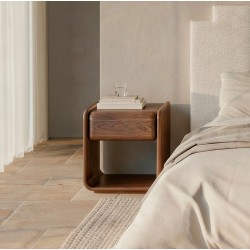 MESITA DE NOCHE DE CHAPA DE MADERA MASON PARA DORMITORIO ESTILO CONTEMPORÁNEO
