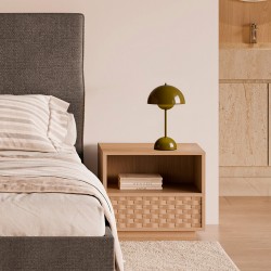 MESITA DE NOCHE DE MADERA BORNEO 60 CON UN CAJON PARA DORMITORIO ESTILO NATURAL