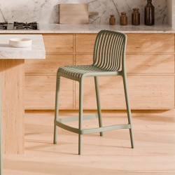 TABURETE BAJO DE POLIPROPILENO WALTER PARA COCINA ESTILO CONTEMPORÁNEO