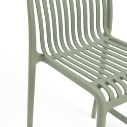 TABURETE BAJO DE POLIPROPILENO WALTER PARA COCINA ESTILO CONTEMPORÁNEO