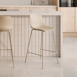 TABURETE DE POLIPROPILENO ELTON PARA COCINA MODERNA Y ESPACIOS ABIERTOS