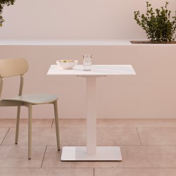 MESA DE PORCELÁNICO SAMIRA PARA COMEDOR Y TERRAZA CUBIERTA DE ESTILO CONTEMPORÁNEO