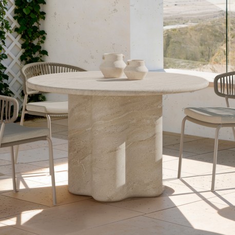 MESA DE COMEDOR MICHELLE DE CEMENTO GFRC EN ACABADO TRAVERTINO PARA INTERIOR Y EXTERIOR ESTILO CONTEMPORÁNEO