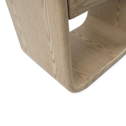 MESITA DE NOCHE DE CHAPA DE MADERA MASON PARA DORMITORIO ESTILO CONTEMPORÁNEO