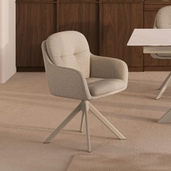 SILLA TAPIZADA CON PATAS METÁLICAS BEIGE SILVI PARA COMEDOR ESTILO CONTEMPORÁNEO