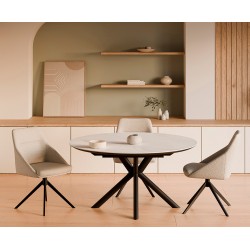 SILLA TAPIZADA DE POLIÉSTER AKIRA PARA COMEDOR ESTILO ACTUAL