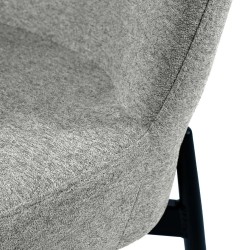 SILLA TAPIZADA EN POLIÉSTER ANTIMANCHAS ZOEY PARA COMEDOR ESTILO MODERNO
